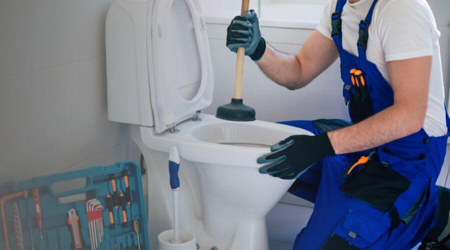 Local annual plumbing maintenance in Holyoke, MN